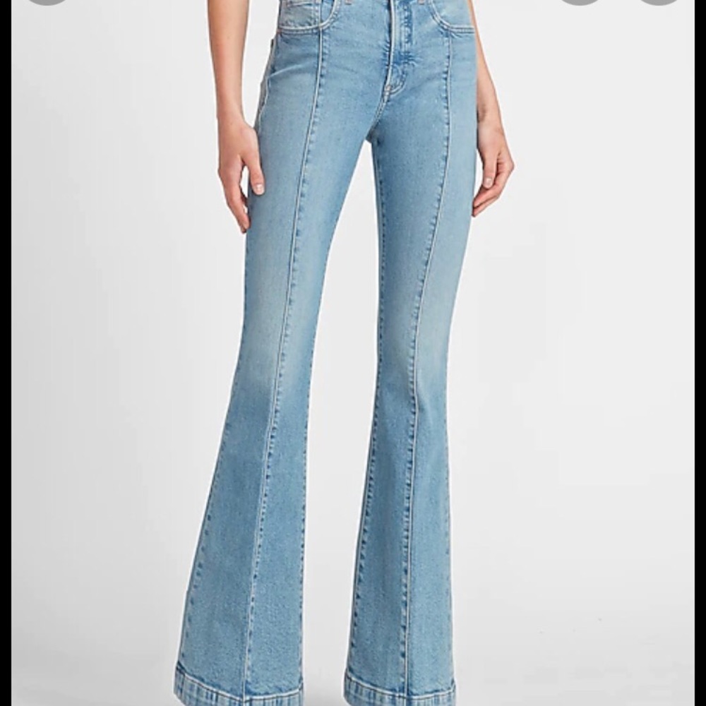 Express Flare Jeans